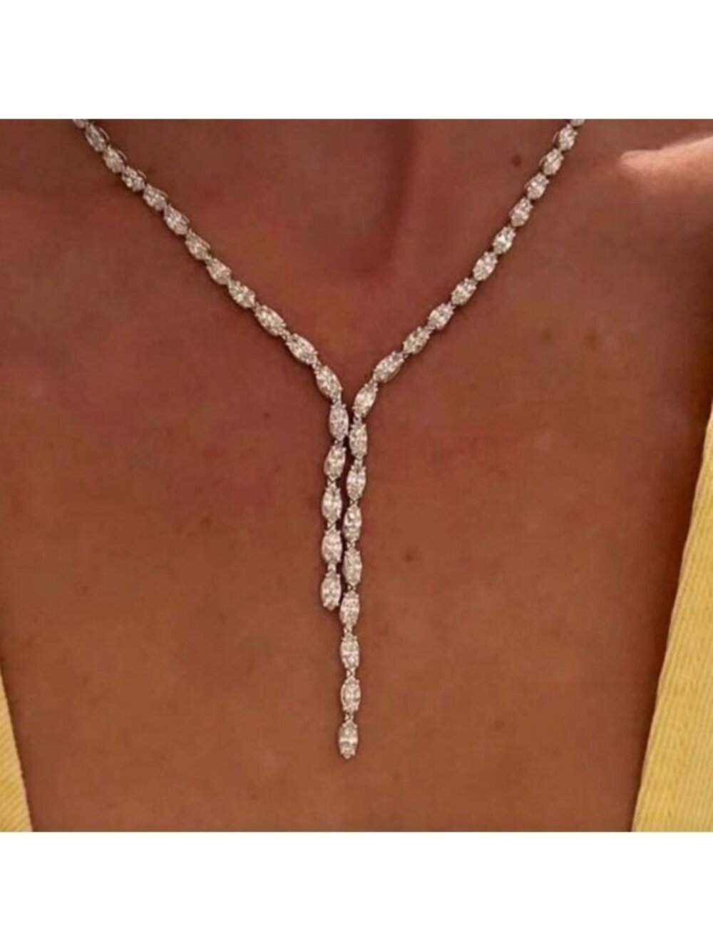 Diamond drop Necklace Q547